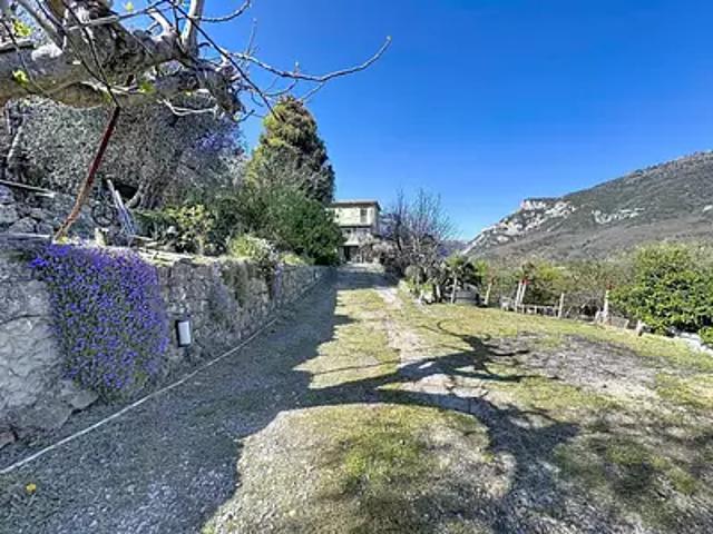 Le Bar sur Loup 06620 Achat / Vente maison 5 pièces t5