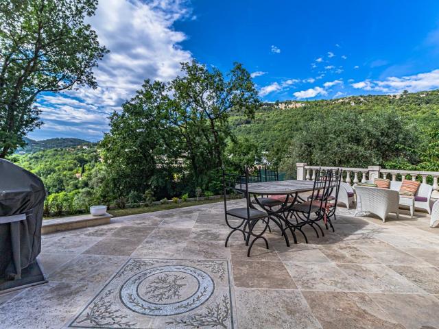Le bar sur loup, villa récente 4 chambres, piscinable 178m² Le Bar sur Loup