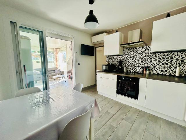 LE BARCARES Location de vacances Les Marines Beau 3 pièces avec une belle terrasse de 20m2 ! Groupement Immobilier 66