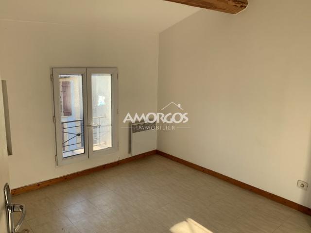 LE BEAUSSET, appartement 2 pièces de 47.25 m2 situé au 3ème