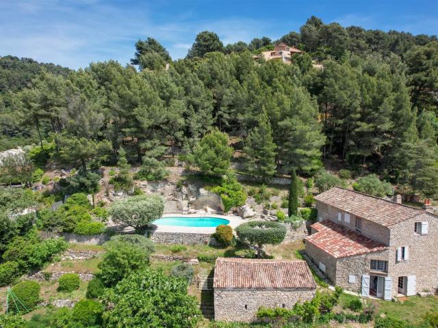 Le Beausset Bastide en pierres à 15min des plages. 197m² Le Beausset