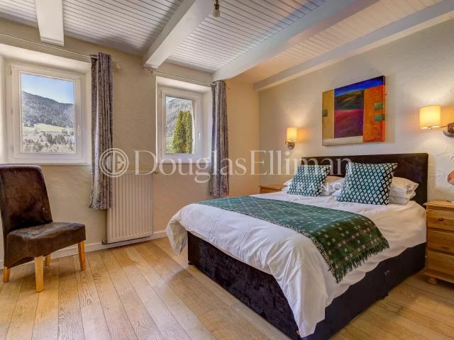 LE BIOT Ferme rénovée de 6 chambres