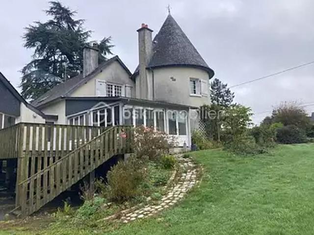 Le Bourgneuf la Forêt 53410 Achat / Vente maison 10 pièces t10 terrasse
