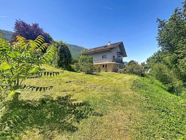 Le Bourget du Lac Maison Centre Ville Terrain 956 m2