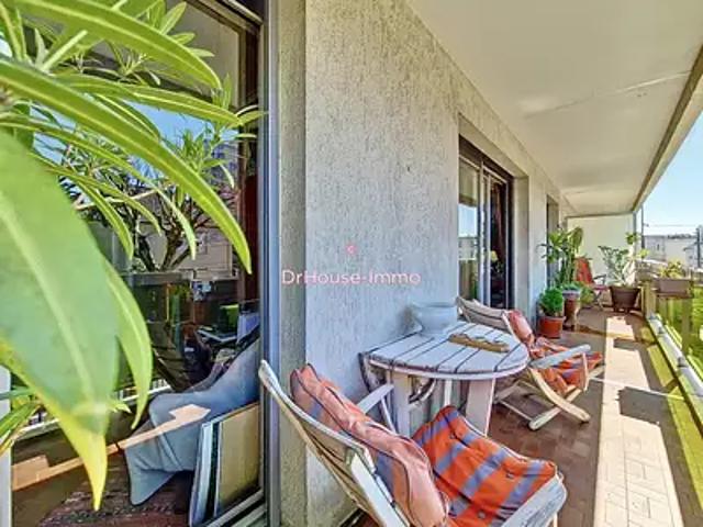 Le Bourget 93350 Achat / Vente appartement 4 pièces t4 parking