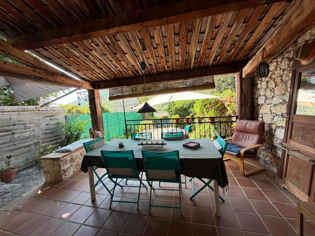 Le Broc: Maison de village 5 Pièces avec dépendance et jardin