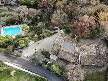 Le Broc 06510 Achat / Vente maison 8 pièces t8 piscine jardin