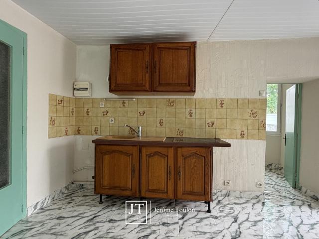 LE BRICOLEUR DU REZ DE CHAUSSÉE