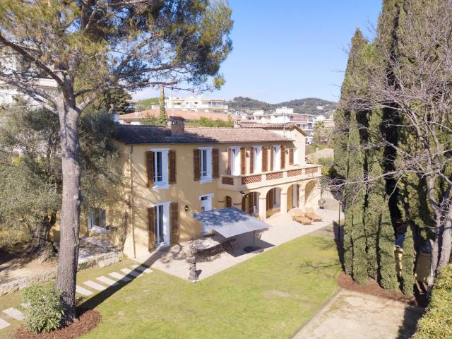 Le Cannet: 170m² Le Cannet