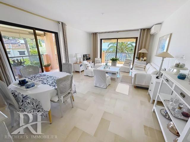 Le Cannet Victoria 3P de 83 m2 Vue mer et Esterel 82m² Le Cannet