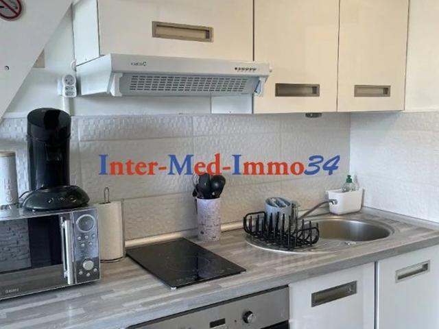 A Vendre Le Cap d'Agde 34300 Centre Port dans Résidence sécurisée à deux pas de toutes les commodités Appartement studio mezzanine avec terrasse