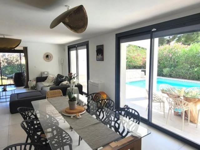 Le Cap d'Agde 34300 Villa contemporaine d’Exception dans le secteur Résidentiel du Mont Saint Martin
