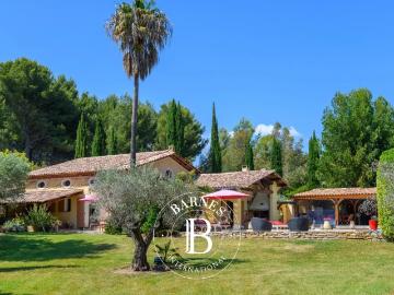 Le Castellet Calme Absolu Charme 220m² Le Castellet