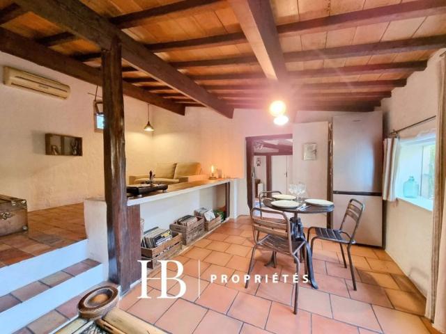 Le Castellet, villa sur 3000 m² de terrain à rénover