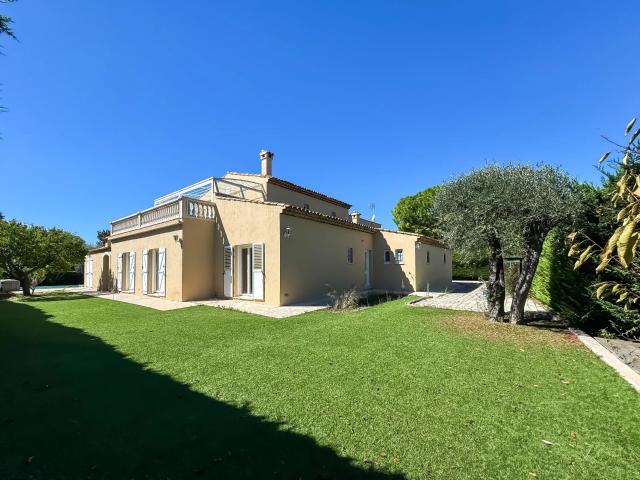 Le Castellet Villa rénovée 200m² Villefranche Sur Mer