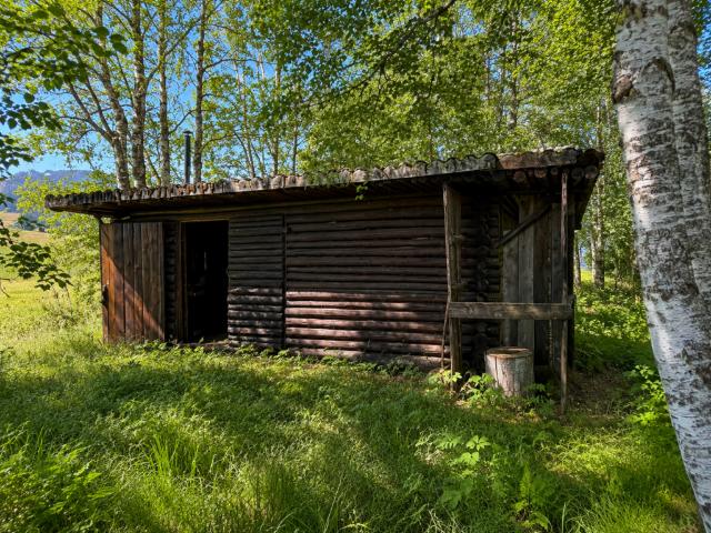 Le Cerneux Péquignot, chalet de loisirs avec forêt 2000m2