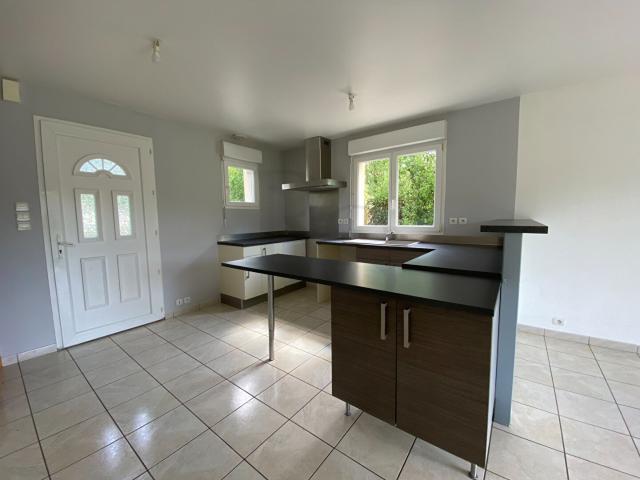 LE CHATELLIER: maison 4 pièces 98 m² en location