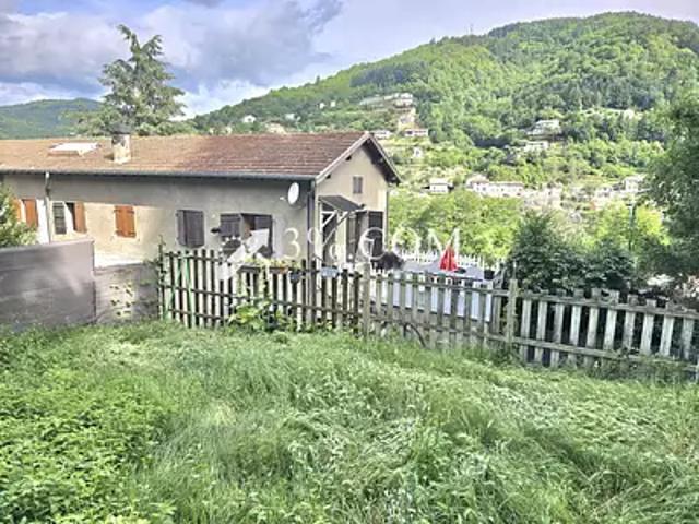 Le Cheylard 07160 Achat / Vente maison 4 pièces t4 jardin terrasse