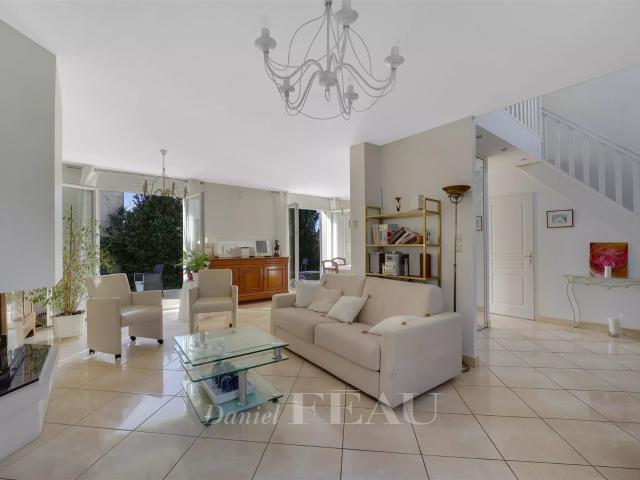 Le Chesnay Maison familiale 4 chambres 5ème possible 140m² Le Chesnay Rocquencourt