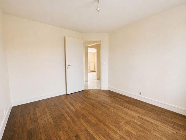 LE CHESNAY LOCATION APPARTEMENT 3 PIECES 2 CHAMBRES