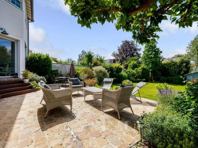 Le Chesnay – Quartier Rueil – Maison des années 1930 rénovée. 245m² Le Chesnay Rocquencourt