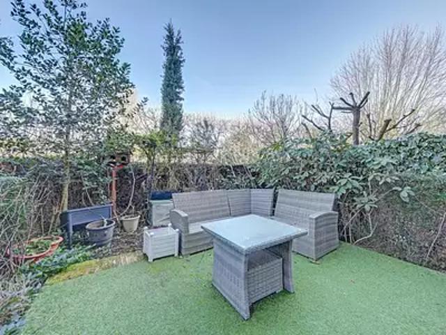 Le Chesnay Rocquencourt 78150 Achat / Vente appartement 5 pièces t5 piscine