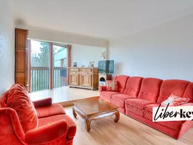 Le Chesnay Rocquencourt 78150 Achat / Vente appartement 3 pièces t3 au dernier étage cave