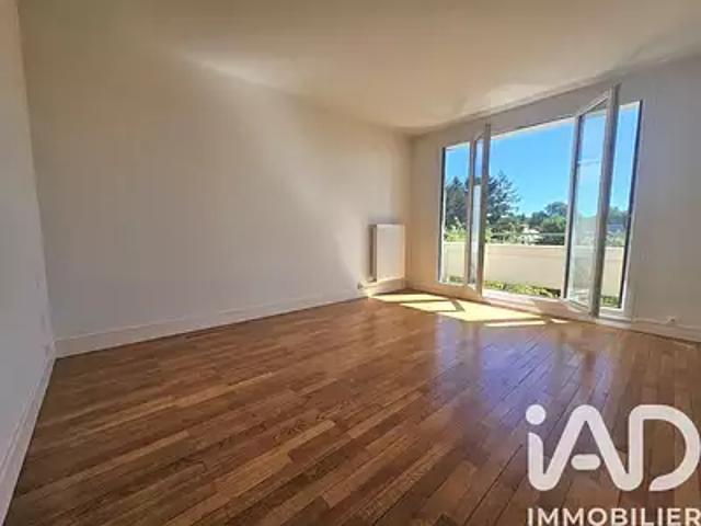 Le Chesnay Rocquencourt 78150 Achat / Vente appartement 3 pièces t3 au dernier étage parking