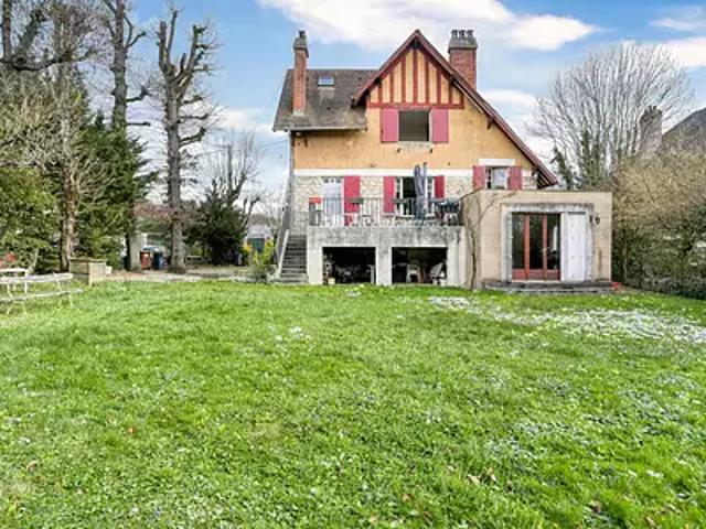 Le Chesnay Rocquencourt 78150 Achat / Vente maison 10 pièces t10 au dernier étage
