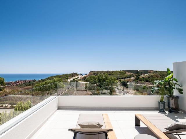 Le damos la bienvenida a una vivienda emblemática en una de. 157m² Estepona