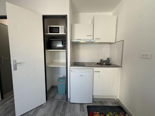 LE FABULEUX Location Appartement tours: 19.02 m2