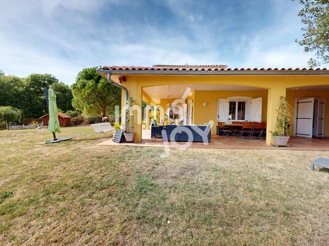 LE FOUSSERET VILLA T5 DE 167 M2 SUR UN MAGNIFIQUE TERRAIN DE 2 620 M2
