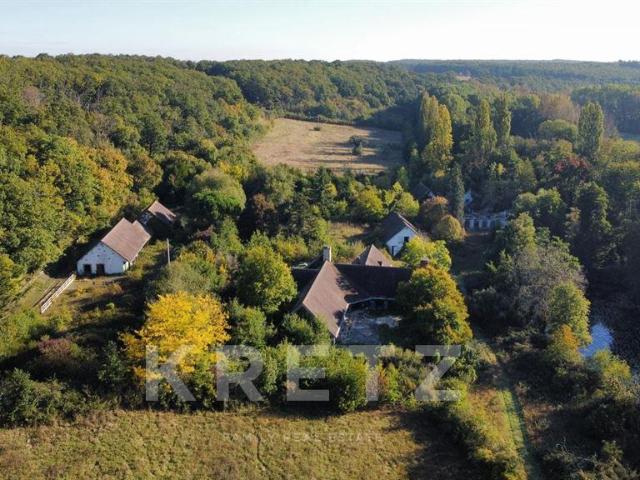 Le Grand Moulin ensemble immobilier à Restaurer 2295m² Fontaine les Ribouts