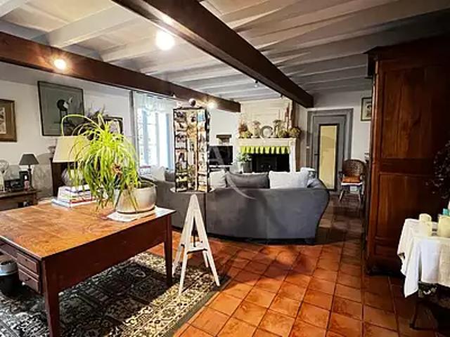 Le Gua 17600 Achat / Vente maison 9 pièces t9 au dernier étage