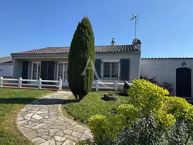 Le Gué de Velluire 85770 Achat / Vente maison 4 pièces t4 au dernier étage