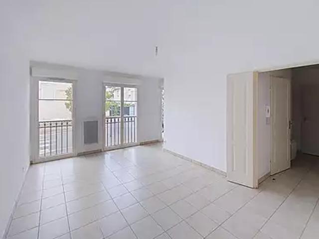 Le Haillan 33185 Achat / Vente appartement 2 pièces t2 au dernier étage parking