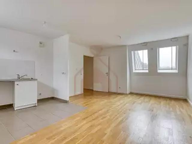Le Kremlin Bicêtre 94270 Achat / Vente appartement 2 pièces t2 au dernier étage parking