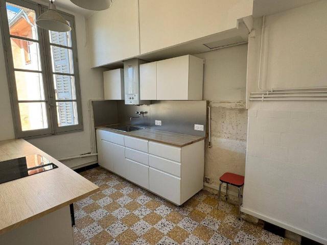 LE LEYDET T4 97M² CLIMATISE AIX CENTRE