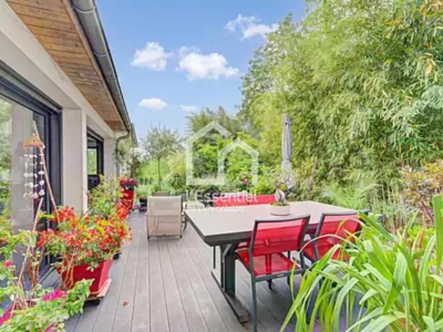 Le Mesnil le Roi 78600 Achat / Vente maison 6 pièces t6 au dernier étage