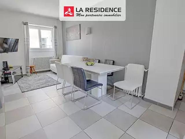 Le Mesnil Saint Denis 78320 Achat / Vente appartement 3 pièces t3