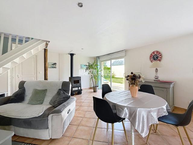 Le Mont Dol Maison 3 chambres avec vie de plain pied sur 910 m² de terrain clos
