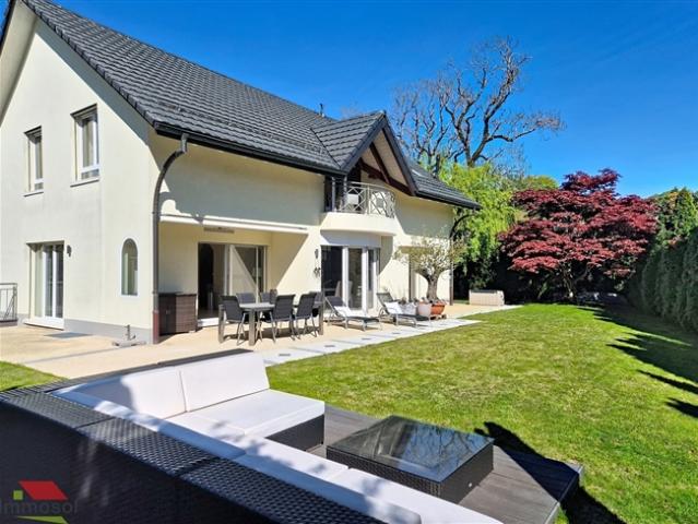 Le Mont Einfamilienhaus auf einem wunderschönen Grundstück von 1000