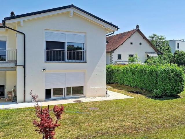 Le Mont Proche l'ISL Appartement de 5.5 pièces Grand Jardin