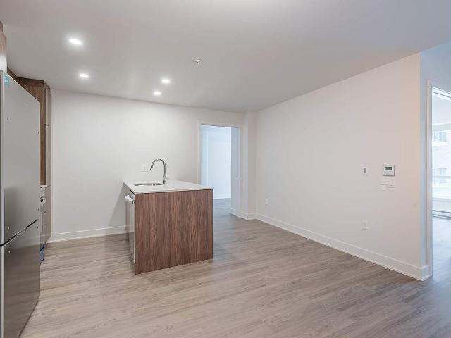 Le Must Tour 1 3 Bedroom Apartment for Rent at 365 Av George V, Montréal, QC H8S 4L3 Lachine