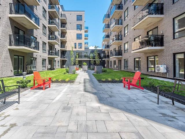 Le Must Tour 1 3 Bedroom Apartment for Rent at 365 Av George V, Montréal, QC H8S 4L3 Lachine