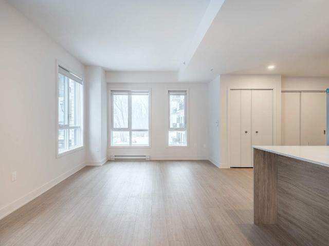 Le Must Tour 2 3 Bedroom Apartment for Rent at 65 Rue William Macdonald, Montréal, QC H8S 1Z6 Lachine