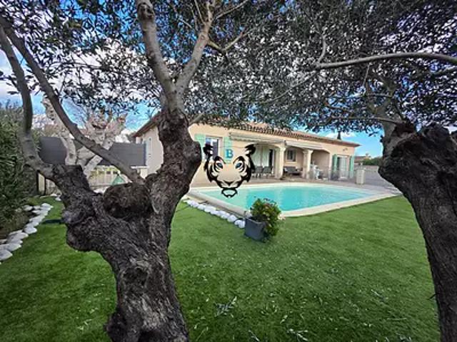 Le Muy 83490 Achat / Vente maison 6 pièces t6 au dernier étage piscine