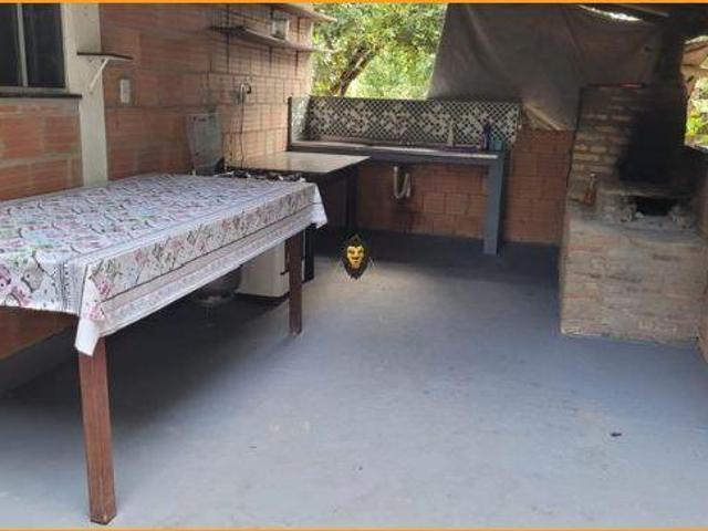 Leão Imóveis vende Rancho de 3.000m² Próximo a Arinos e Riachinho
