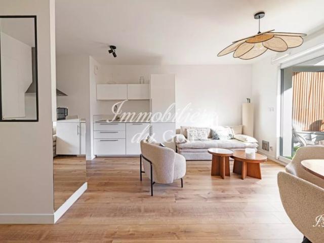 ORÉA Appartement T3 de 59m2 Terrasse Box sus Piscine
