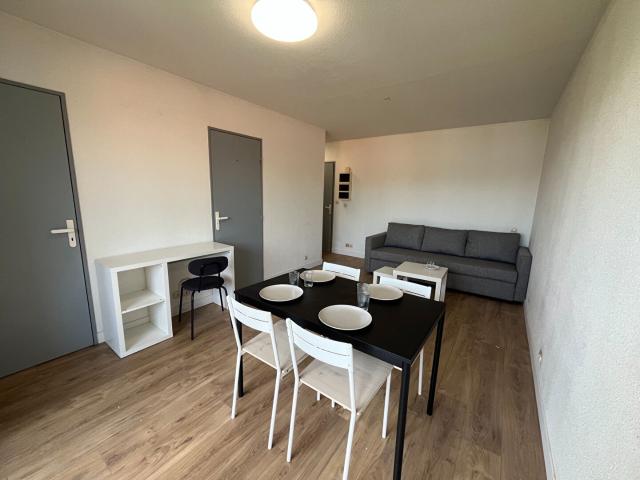 LE PAISIBLE Location Appartement poitiers: 0 m2 60839183